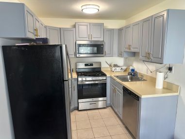 Cabinet Painting in Ridgefield, NJ (1)